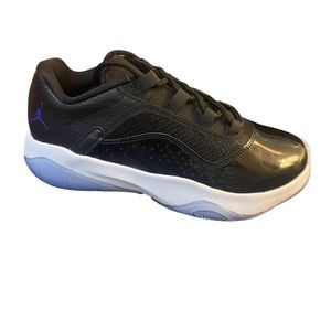 Air Jordan 11 CMFT LOW (GS) Size 7 Color Black Style Code DX3732 001